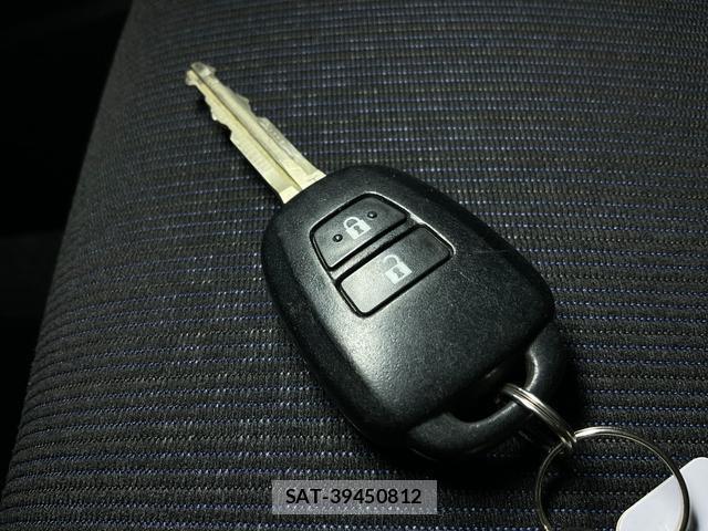 Toyota PROBOX 2022-10 8730665-18