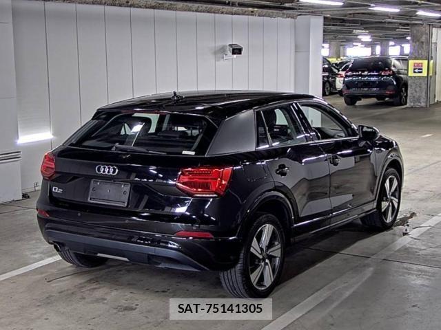 Audi Q2 2019-02 8729443-4