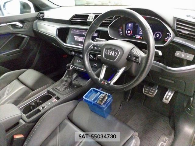 Audi Q3 2021-03 8729431-2