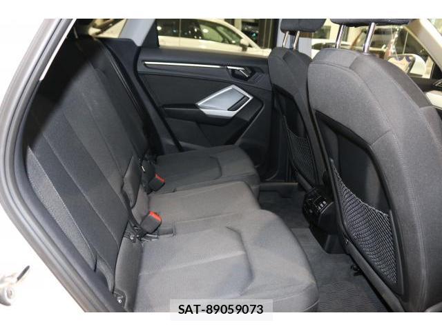 Audi Q3 2022-08 8730600-6