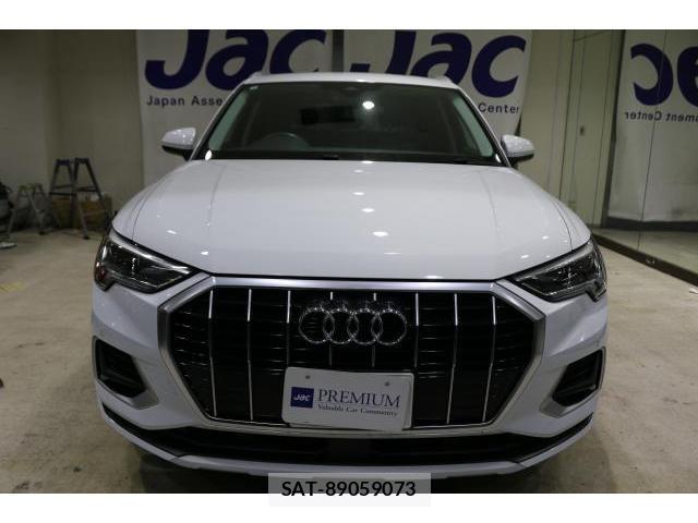 Audi Q3 2022-08 8730600-9