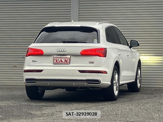 Audi Q5 2018-02 8728284-1