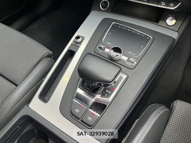 Audi Q5 2018-02 8728284-15