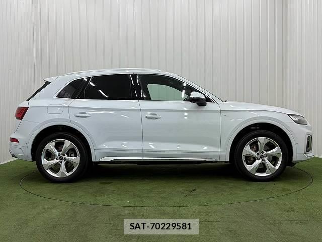 Audi Q5 2022-10 8728496-17