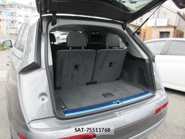 Audi Q7 2016-05 8727181-18