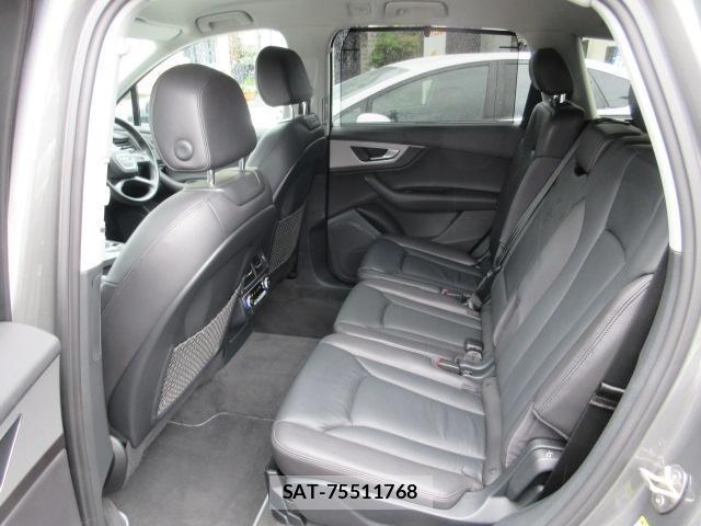 Audi Q7 2016-05 8727181-6