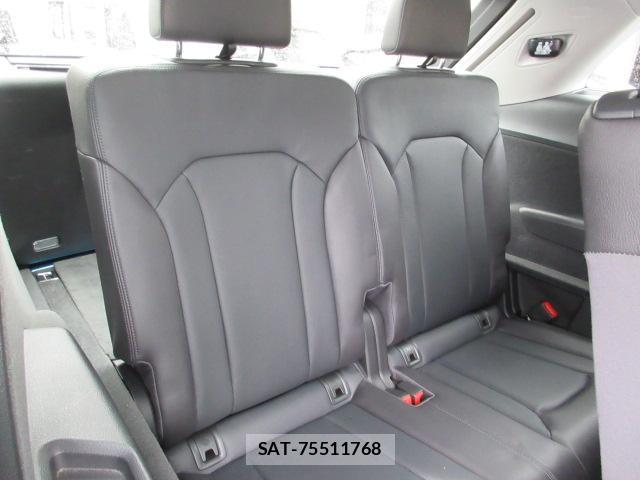 Audi Q7 2016-05 8727181-7