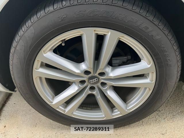 Audi Q7 2016-10 8727420-12