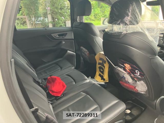Audi Q7 2016-10 8727420-19