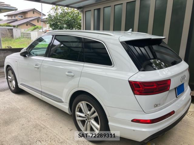 Audi Q7 2016-10 8727420-2
