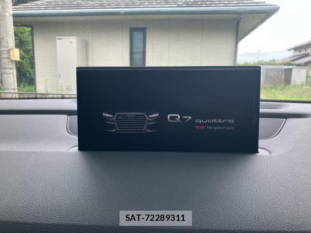 Audi Q7 2016-10 8727420-9