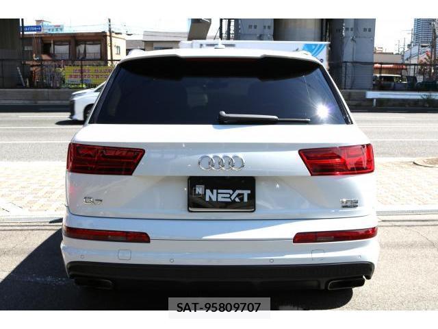 Audi Q7 2017-02 8728452-1