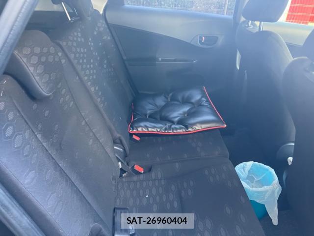 Toyota RACTIS 2011-03 8726156-11