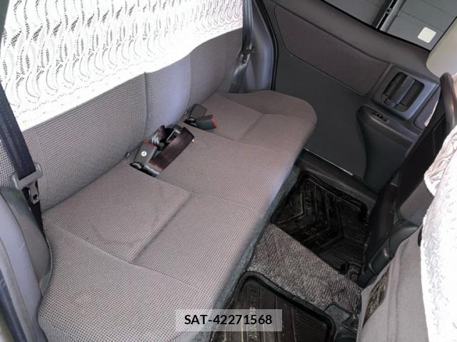Toyota RAUM 2004-06 8727223-17