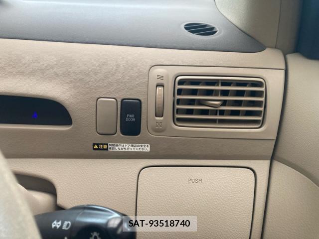 Toyota RAUM 2004-12 8727282-14