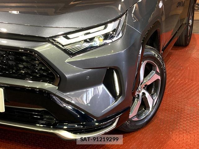 Toyota RAV4 PHV 2023-12 8728054-11