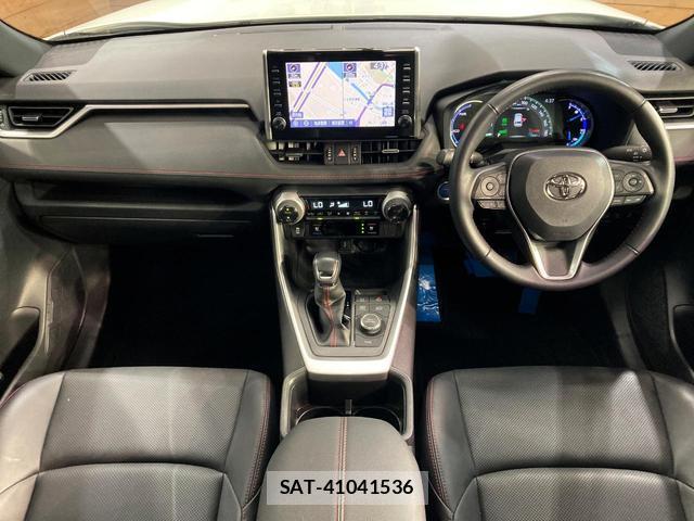 Toyota RAV4 PHV 2022-08 8728056-1