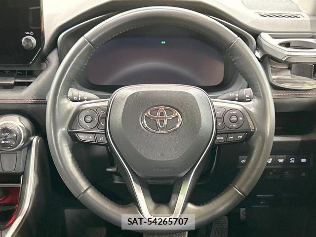 Toyota RAV4 2022-12 8725921-11