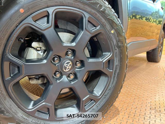 Toyota RAV4 2022-12 8725921-13