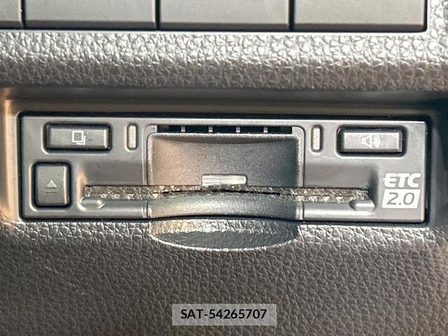 Toyota RAV4 2022-12 8725921-7