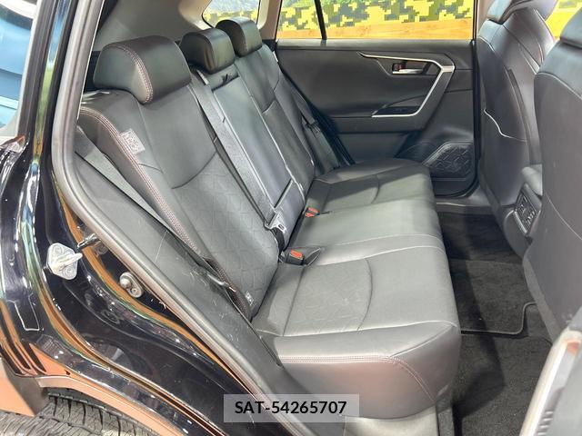Toyota RAV4 2022-12 8725921-9