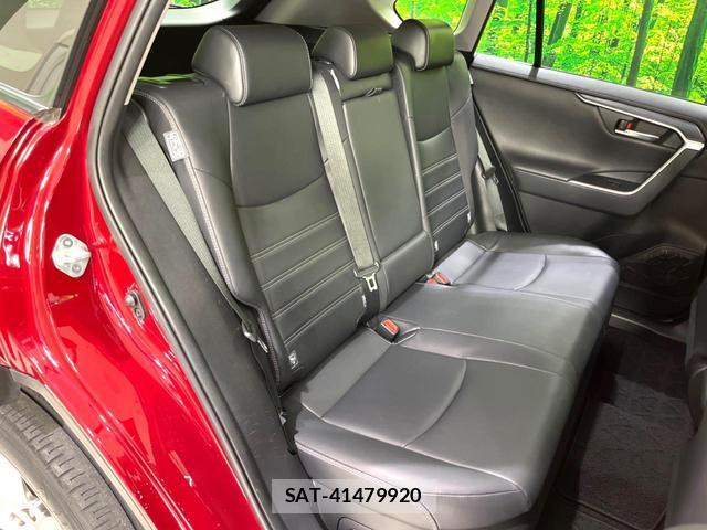 Toyota RAV4 2019-08 8726062-9