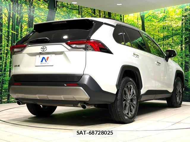 Toyota RAV4 2023-05 8726071-17