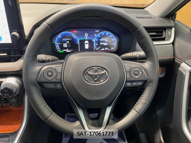 Toyota RAV4 2023-02 8726432-10