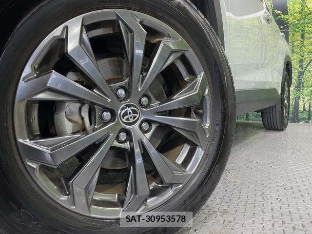 Toyota RAV4 2023-05 8726547-12