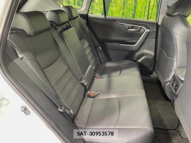 Toyota RAV4 2023-05 8726547-8