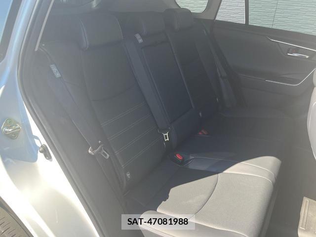 Toyota RAV4 2023-03 8727121-12