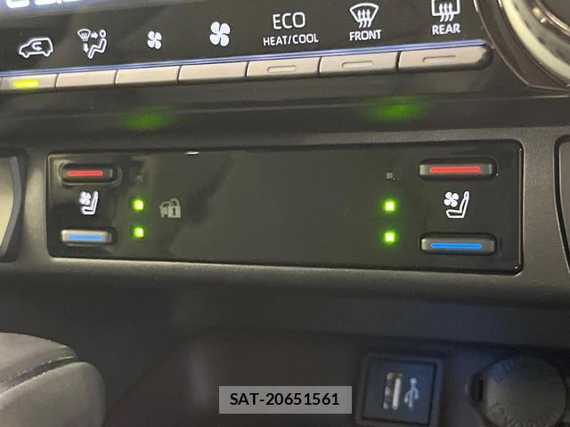 Toyota RAV4 2023-02 8727249-4