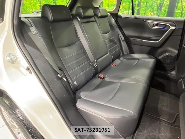 Toyota RAV4 2020-02 8727262-8