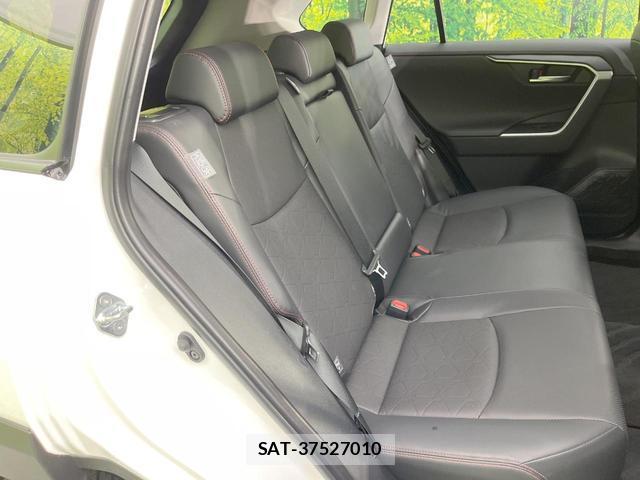 Toyota RAV4 2025-09 8727601-8