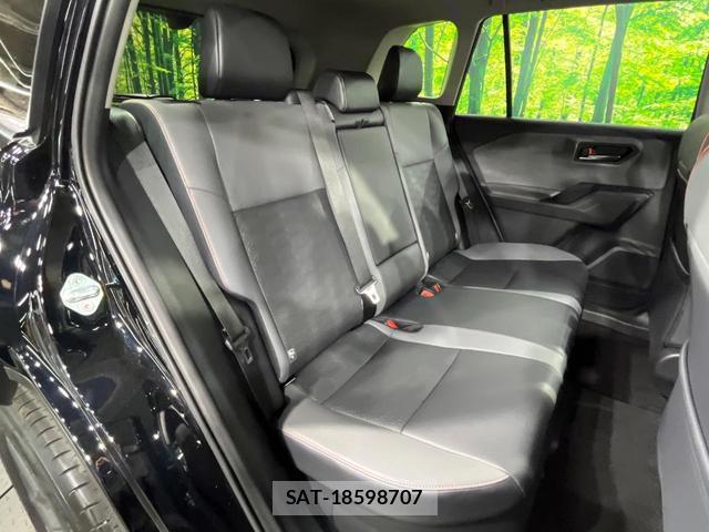 Toyota RAV4 2026-03 8727800-8