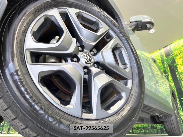 Toyota RAV4 2023-01 8728186-12