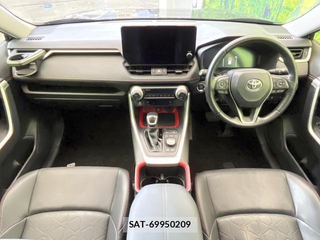 Toyota RAV4 2024-07 8728242-1