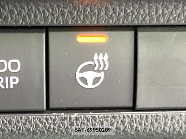 Toyota RAV4 2024-07 8728242-5