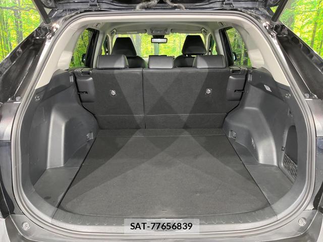 Toyota RAV4 2019-06 8728556-9