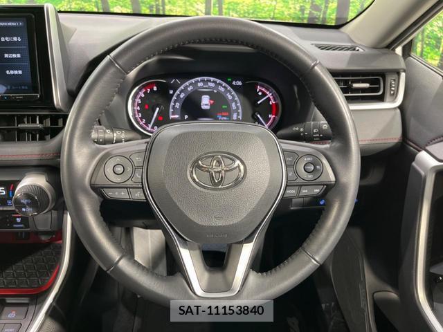 Toyota RAV4 2021-04 8728653-10