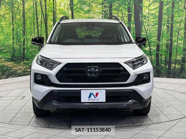 Toyota RAV4 2021-04 8728653-13