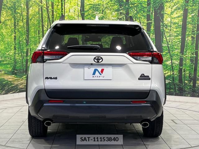 Toyota RAV4 2021-04 8728653-14