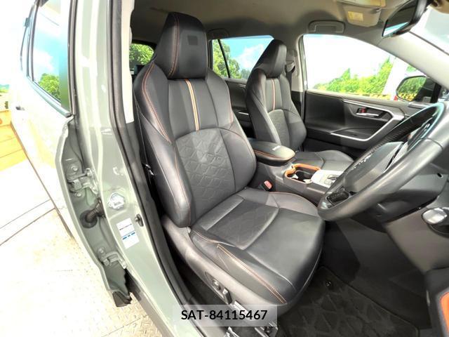 Toyota RAV4 2021-11 8728748-7