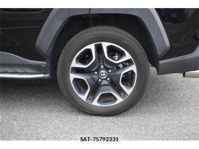 Toyota RAV4 2020-06 8729830-16