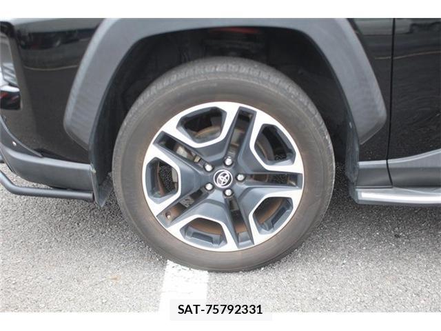 Toyota RAV4 2020-06 8729830-17