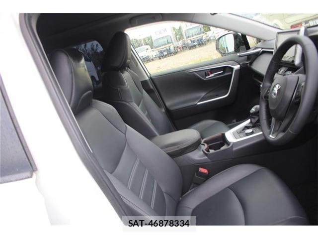 Toyota RAV4 2020-03 8729837-17
