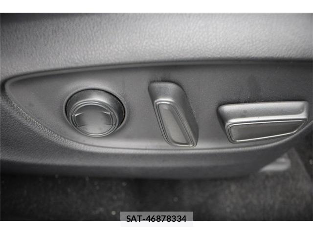 Toyota RAV4 2020-03 8729837-4