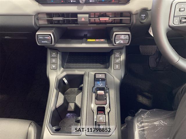 Toyota RAV4 2026-07 8730160-10