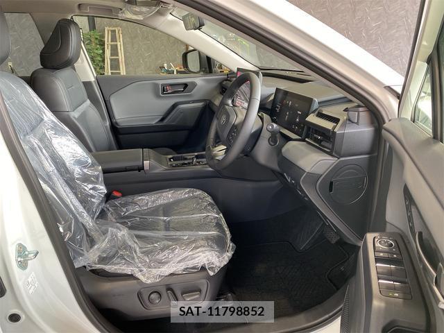 Toyota RAV4 2026-07 8730160-12