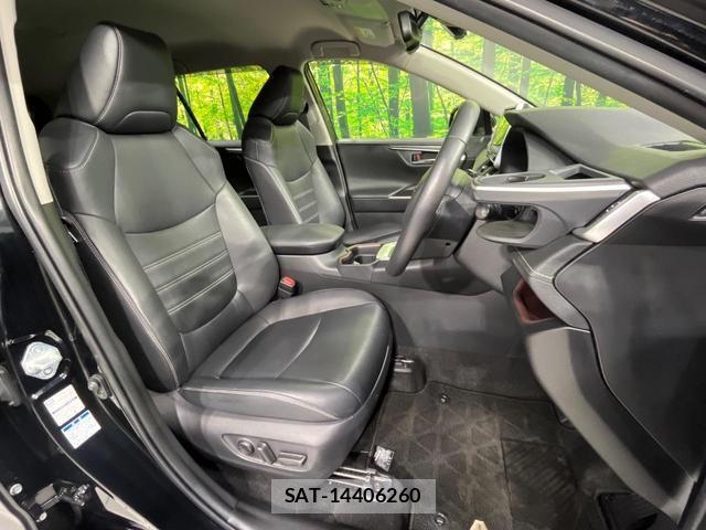 Toyota RAV4 2020-01 8730244-7